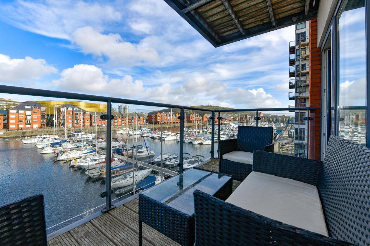 Just Stay Wales - Meridian Wharf, Marina View - 2 Bed Apartment 斯旺西 外观 照片